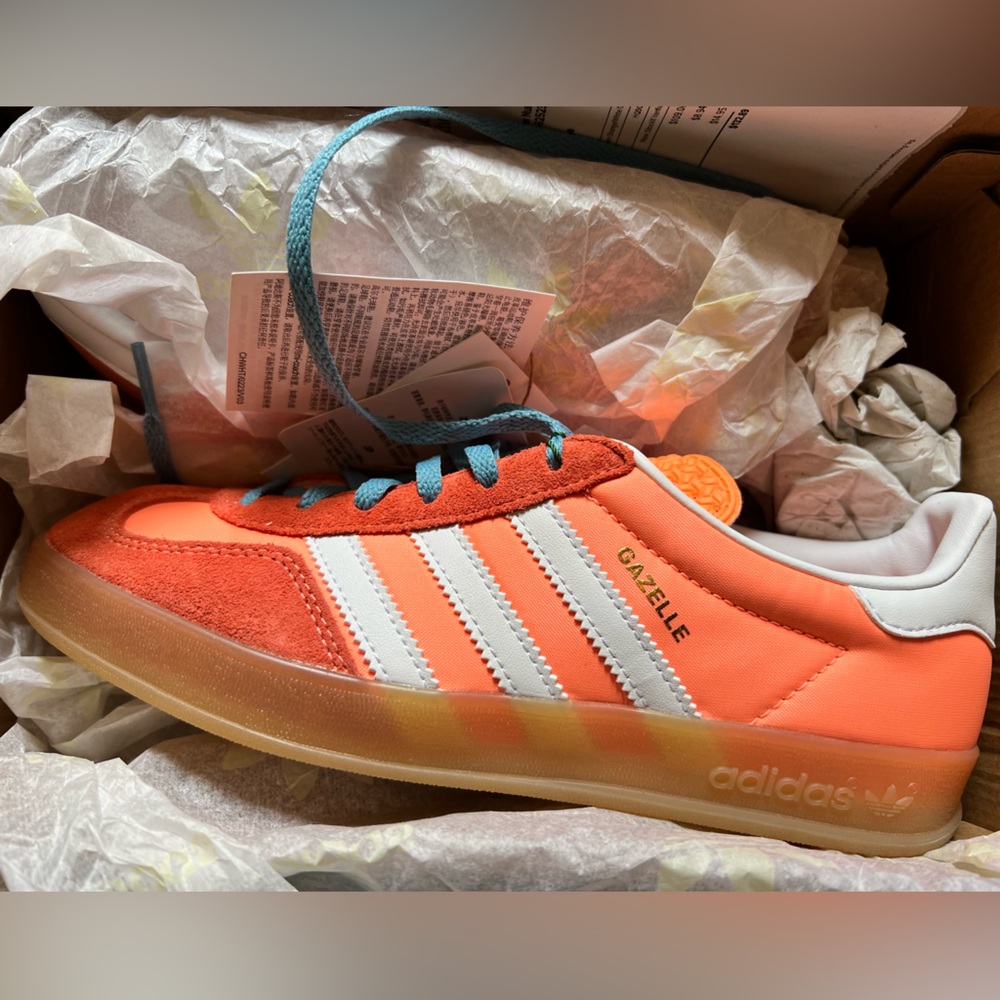 Adidas Gazelle “Beam Orange”